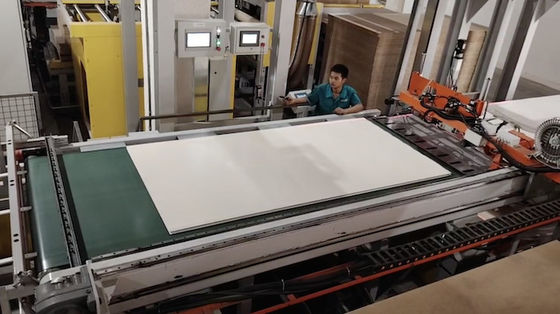 Купить 4'×8' Короткий цикл пресс-линия для декоративных панелей Гидравлический горячий пресс для фанеры online manufacture